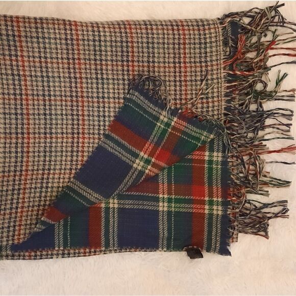 D&Y Plaid Scarf/Wrap/Throw    - Picture 6 of 8